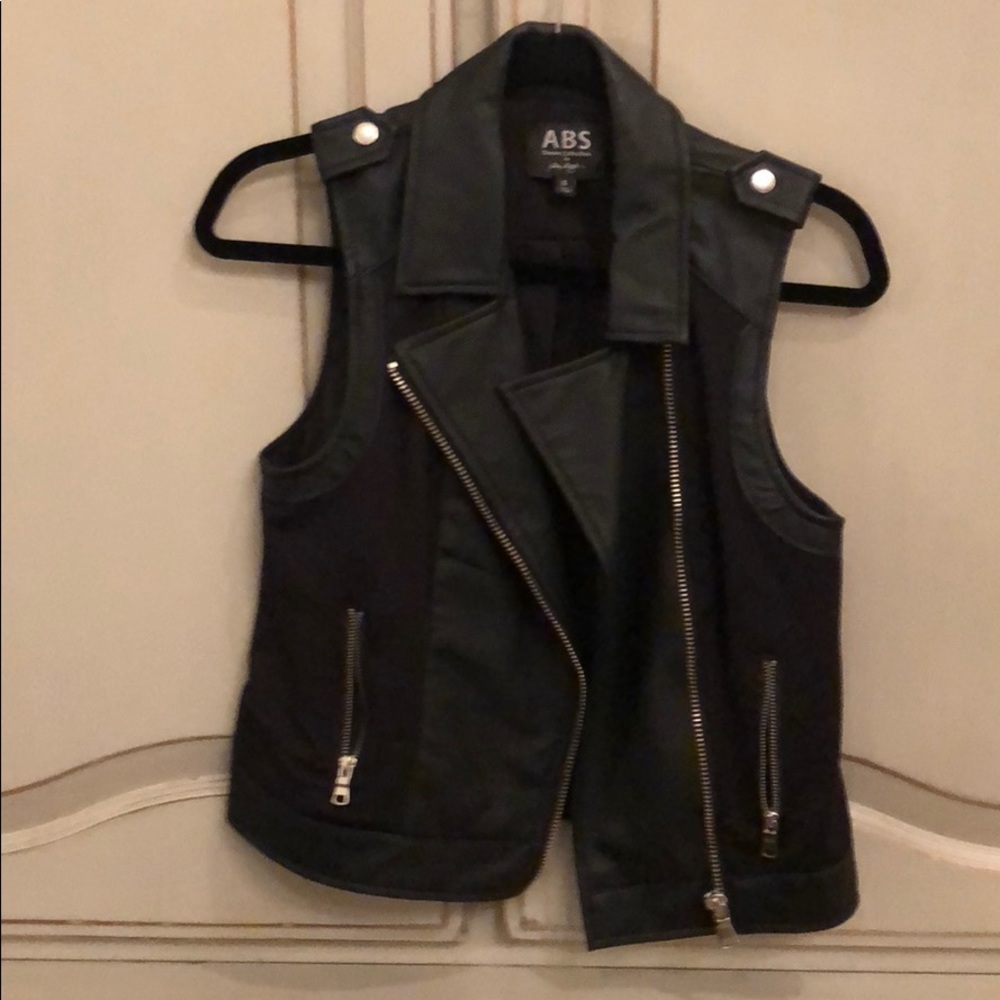 Black vest